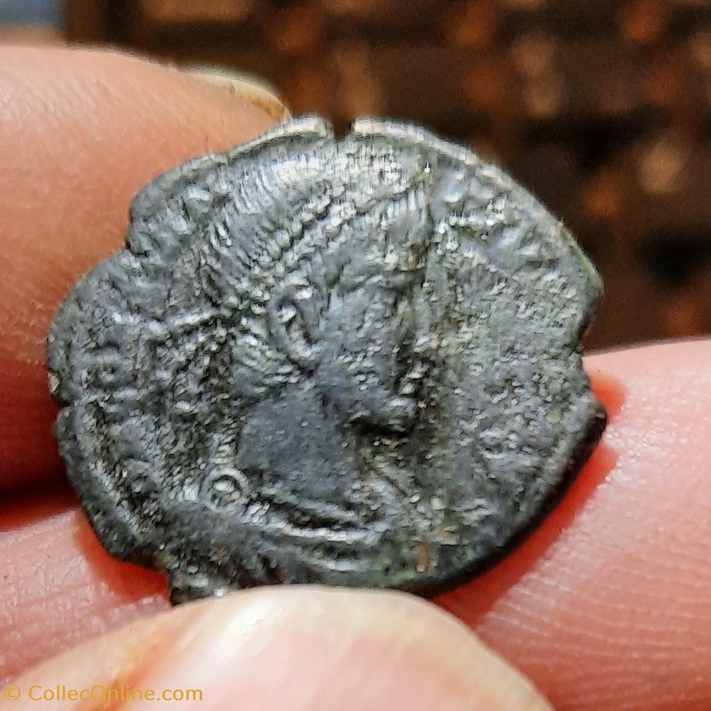 Constance 2 A/Tete diademee a d R /Soldat et cavalier +353+355 D20 P2.82g RIC 199 NBD673 monnaies antiquite jc ap romaines republicaines imperiales constance 2 a tete diademee a d r soldat et cavalier 353 355 d20 p2 82g ric 199 nbd673