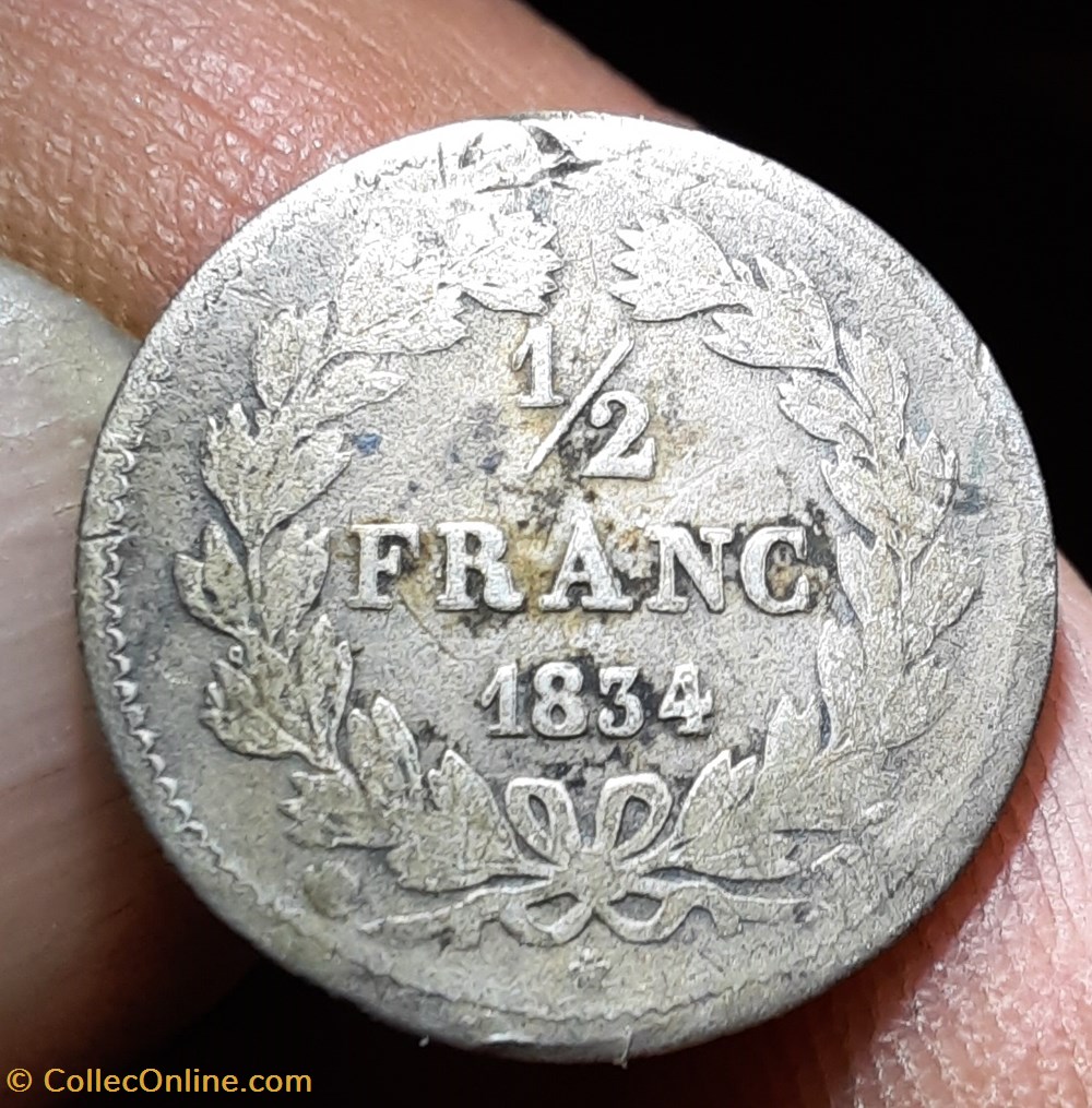 Louis philippe1° A/Tete couronnee a d R / Couronne D17.9 P 2.31g F182/42 monnaies france modernes louis philippe1 a tete couronnee a d r couronne d17 9 p 2 31g f182 42