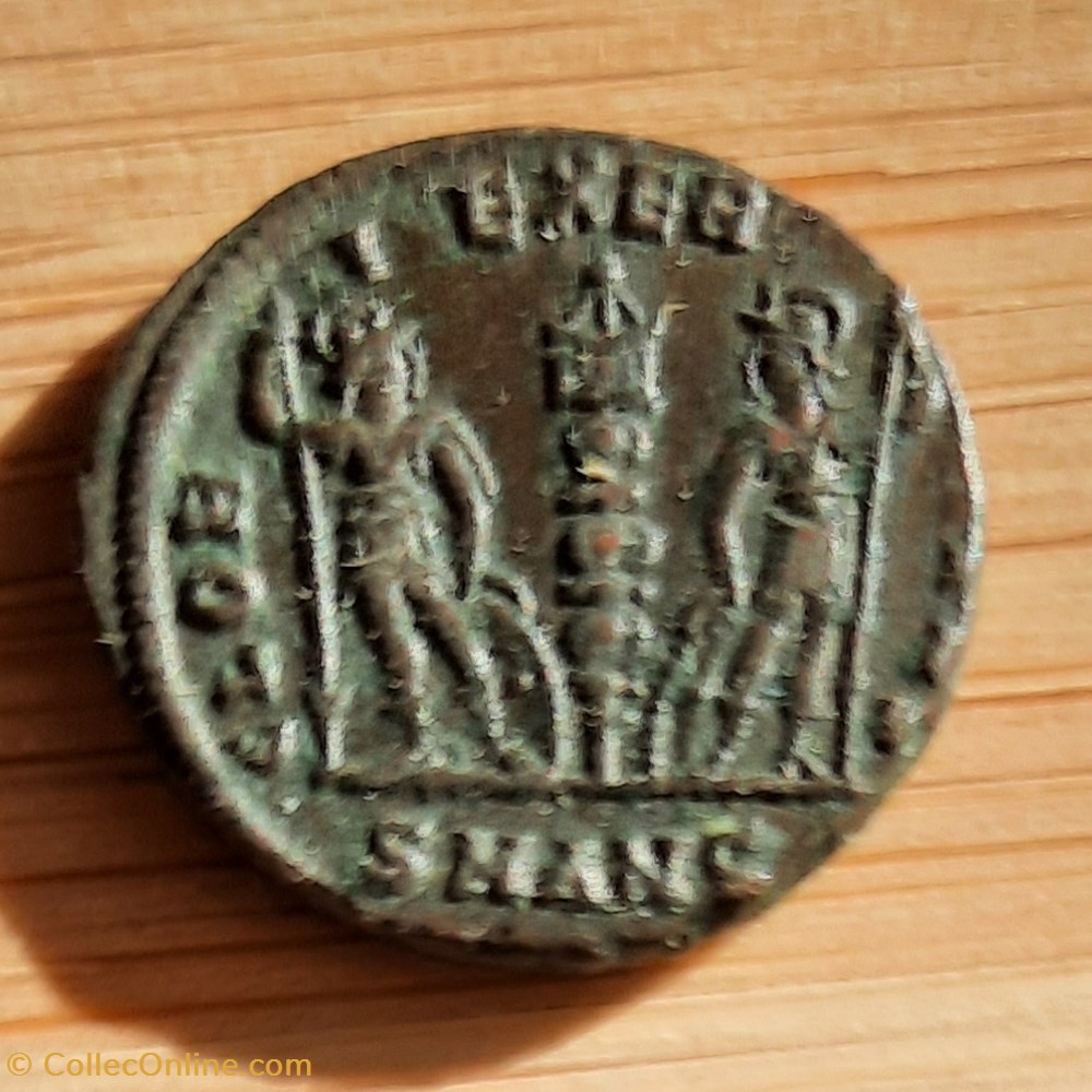 Constantin 2 A/ Buste diademe a d R/2soldats 1 etendard +335+337 D15 P1.73g RIC 109.RCV 17443 monnaie antique av jc ap romaine republicaine imperiale constantin 2 a buste diademe a d r 2soldats 1 etendard 335 337 d15 p1 73g ric 109 rcv 17443