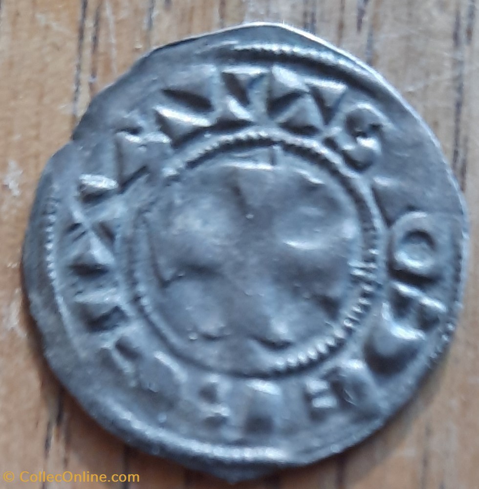 Comte Auxerre A/Croix Auxerroise R/ Croix Auxerroise D20.3 P1.04g bd 1735 monnaie france feodale comte auxerre a croix auxerroise r croix auxerroise d20 3 p1 04g bd 1735