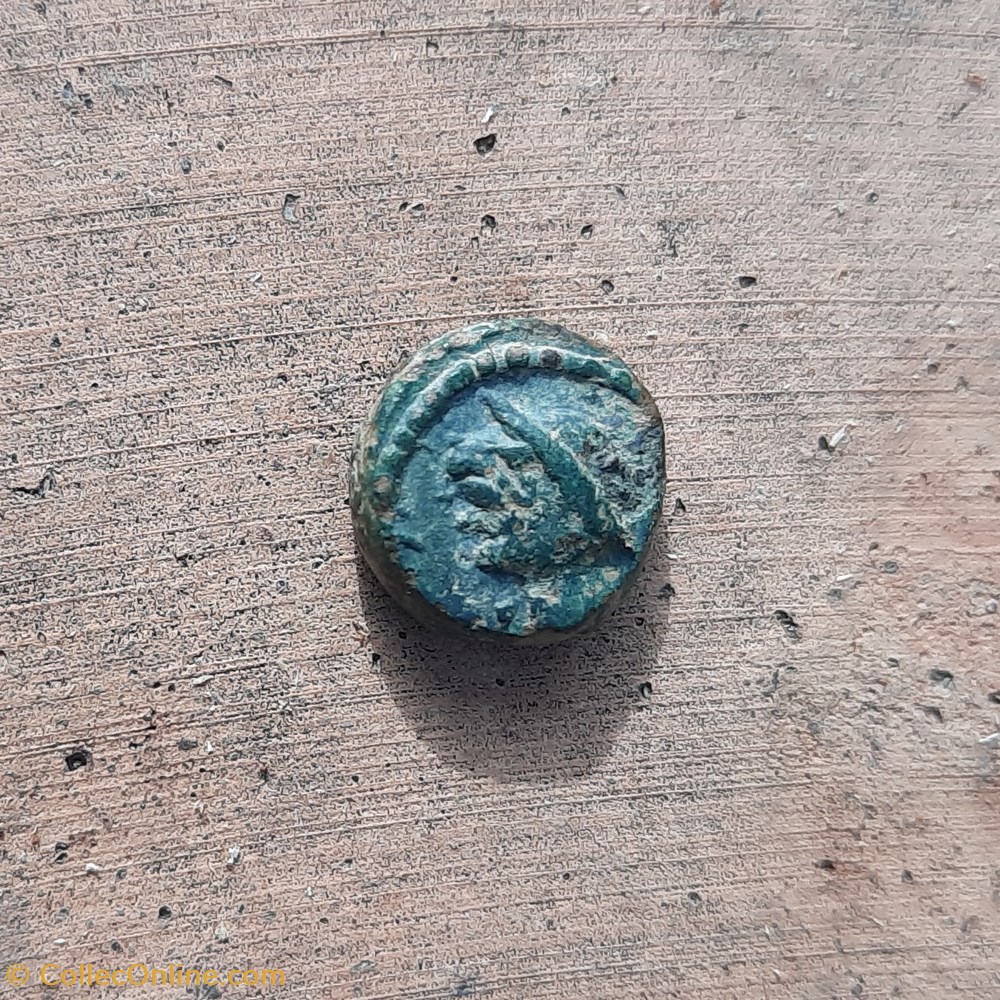 Marseille PB a la galere A/Tete de Minerve a g R/Galere a g D10.9 P2.12 -49-25 Feugere PBM 83-2 monnaie antique av jc ap gauloise marseille pb a la galere a tete de minerve a g r galere a g d10 9 p2 12 49 25 feugere pbm 83 2