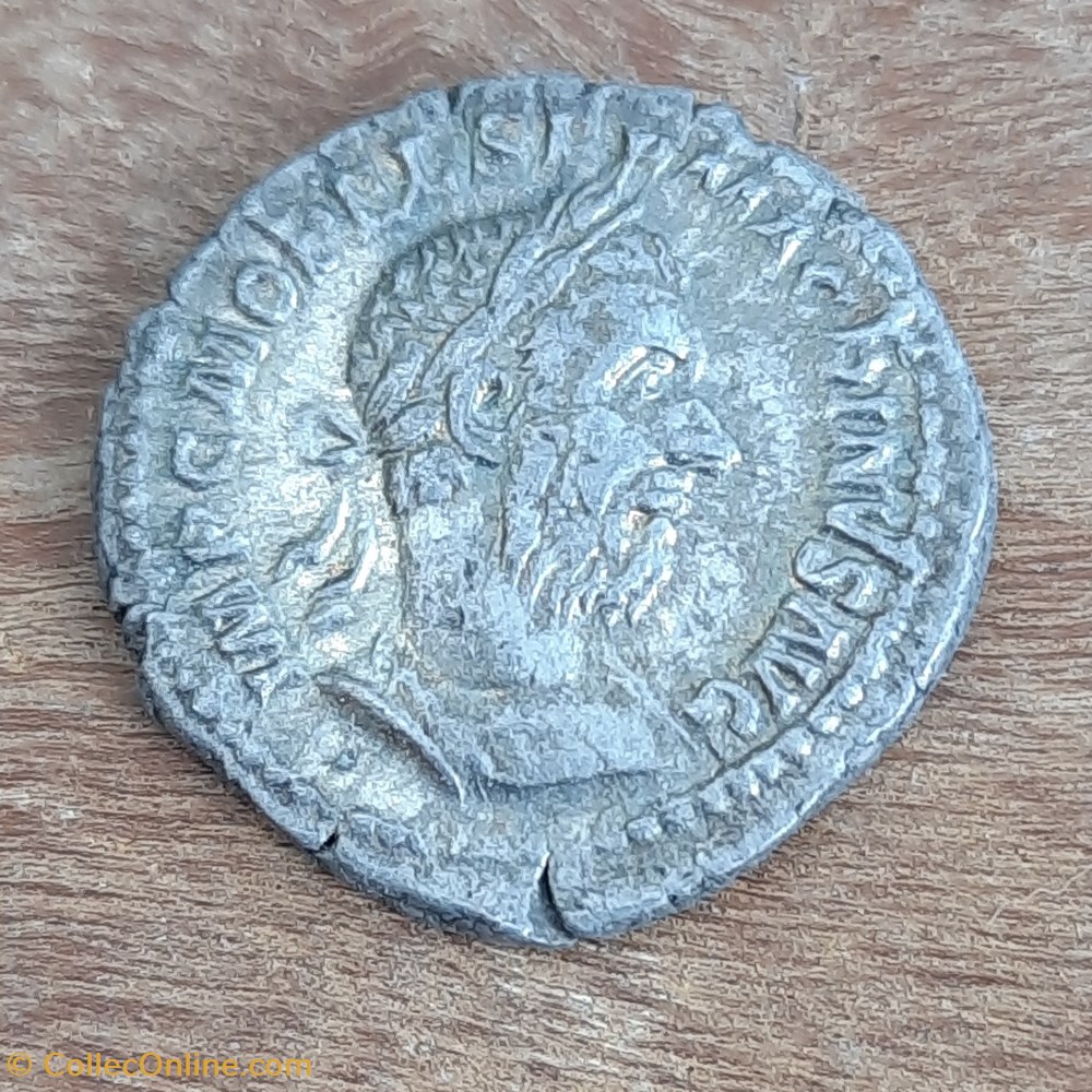Macrin A/Buste laure a d R/ La Sante assise a g +217 D20 P3.03 RCV7363 RIC85 C67 monnaie antique av jc ap romaine republicaine imperiale macrin a buste laure a d r la sante assise a g 217 d20 p3 03 rcv7363 ric85 c67