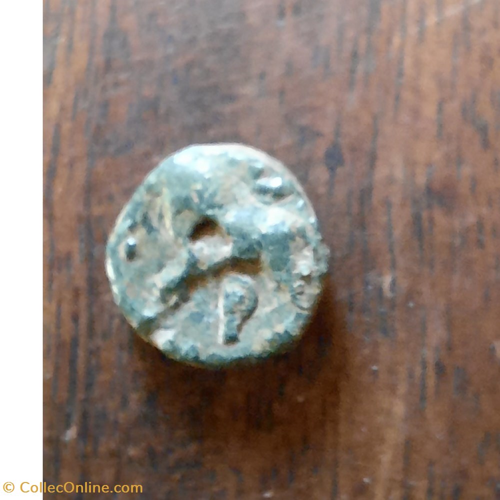 monnaie antique av jc ap gauloise marseille pb au lion a tete minerve casquee r lion a g 49 25 d 11 4 p 2 22g feugere pbm 79
