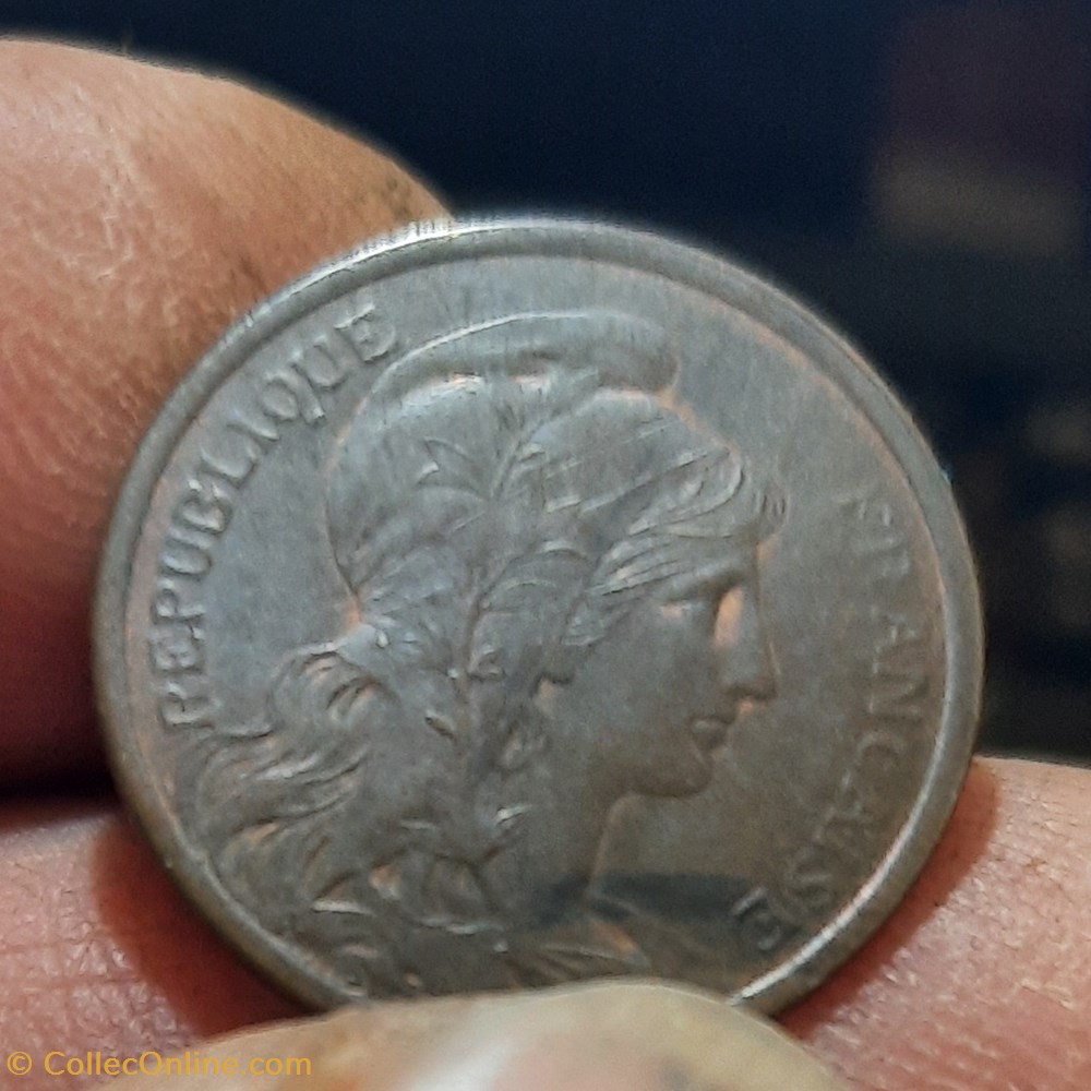 Troisieme Republique A/Buste Liberte a d R/ Legende ,branche olivierD20.1 P 1.93g F110/16 monnaies france modernes troisieme republique a buste liberte a d r legende branche olivierd20 1 p 1 93g f110 16