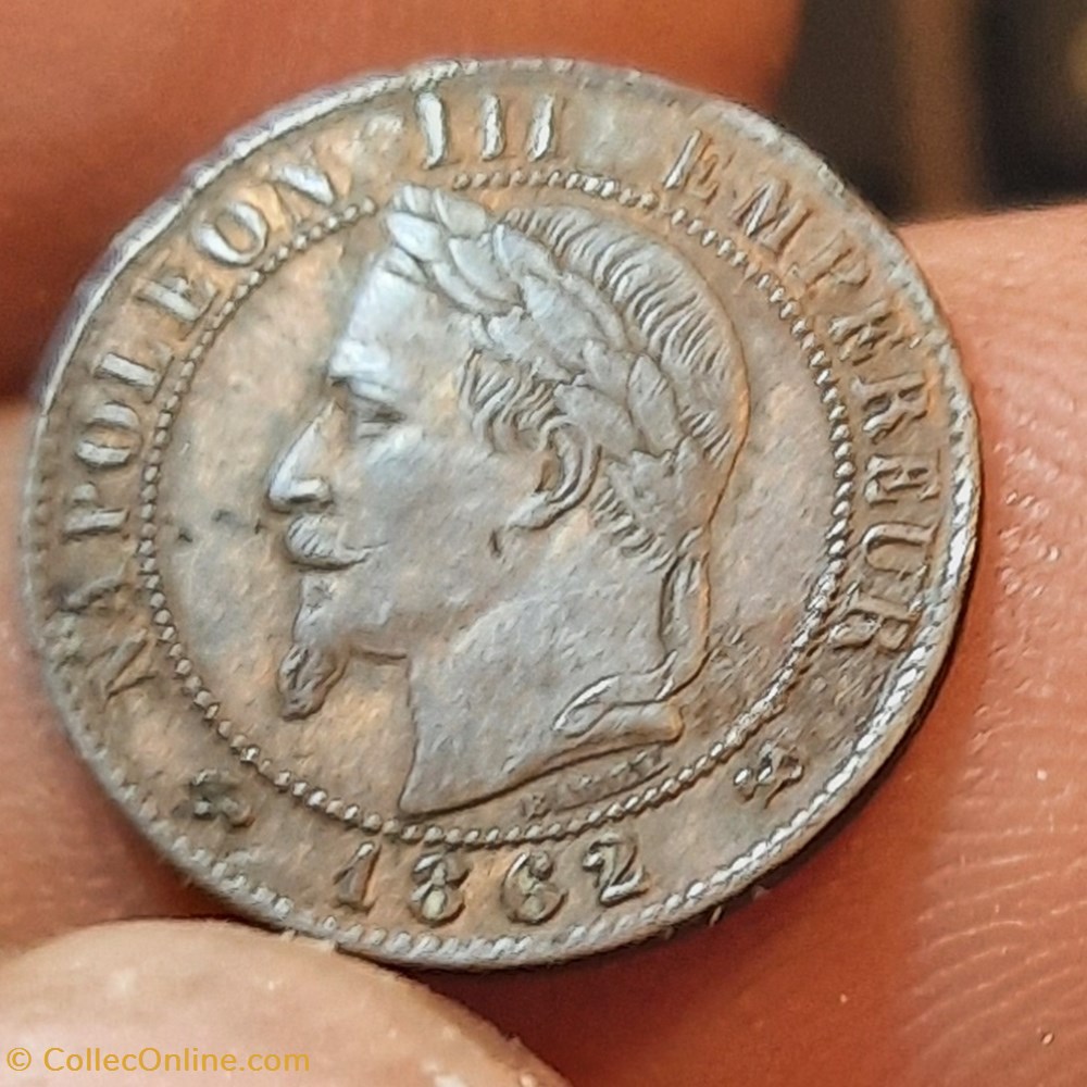 Napoleon 3 A /Tete nue a g R/Aigle D15.2 P1.06g F103/7 monnaies france modernes napoleon 3 a tete nue a g r aigle d15 2 p1 06g f103 7