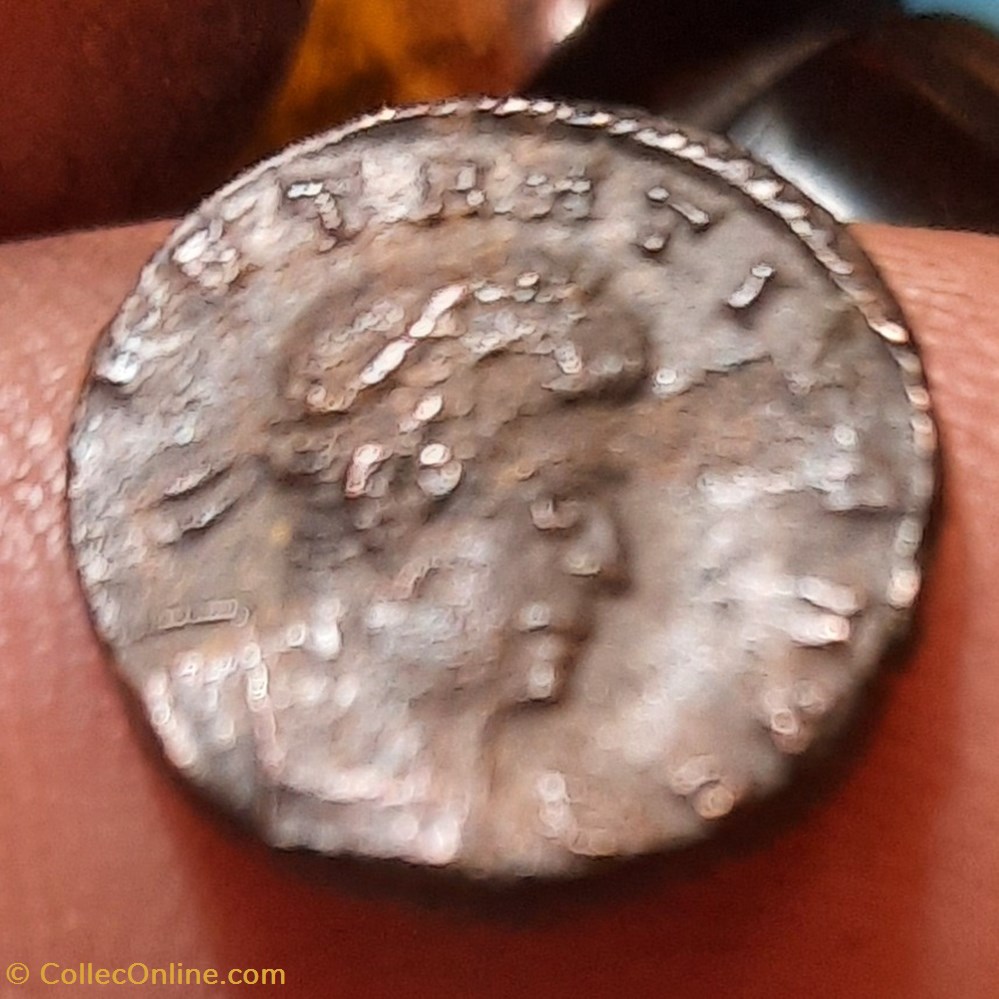 Constance 2 ? BESOIN D' AIDE 2 monnaies antiques constance 2 besoin aide