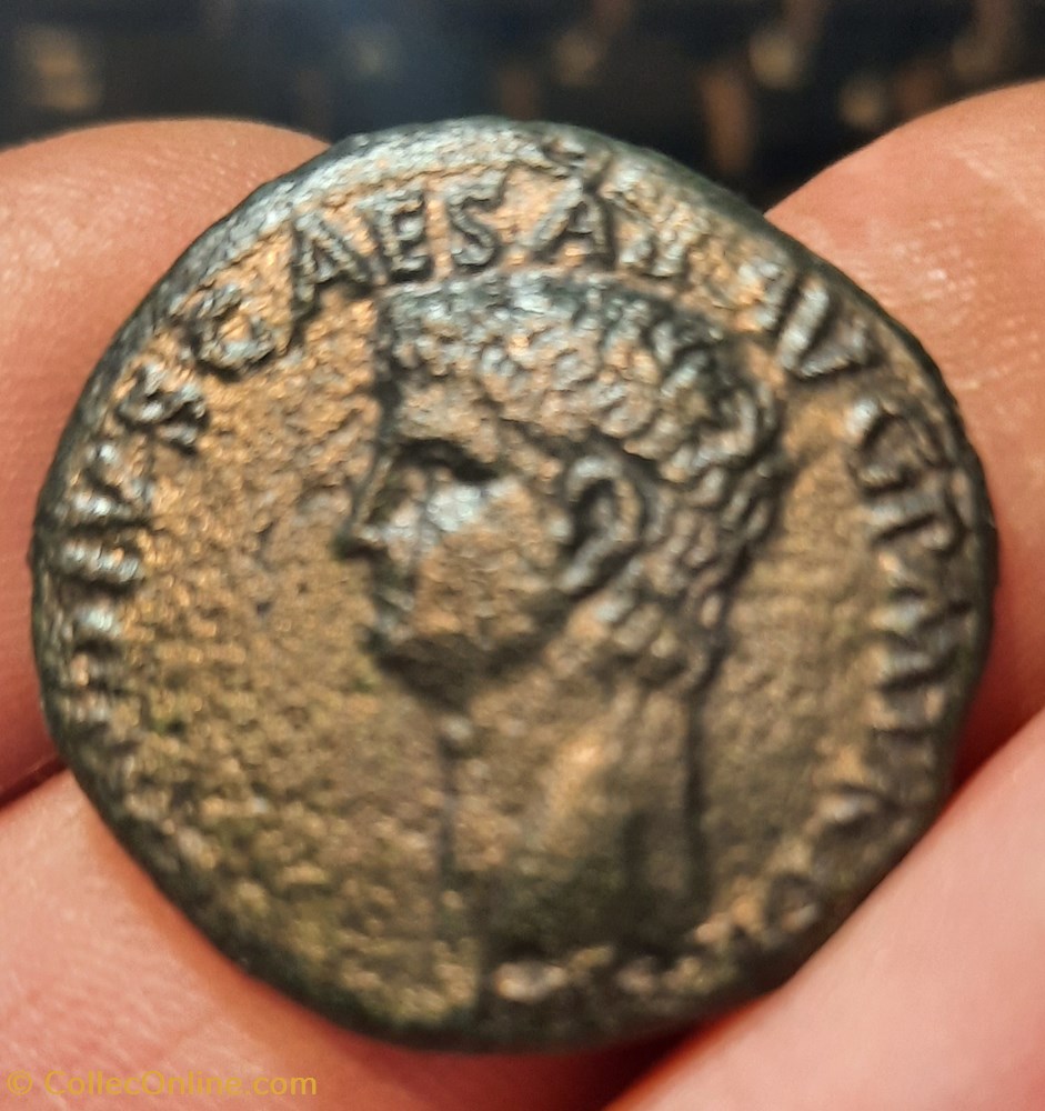 Claude A /Tete nue a g R / Minerve a d D27 P11.38g C84 RIC116 RCV 1861 monnaies antiquite av jc ap romaines republicaines imperiales claude a tete nue a g r minerve a d d27 p11 38g c84 ric116 rcv 1861