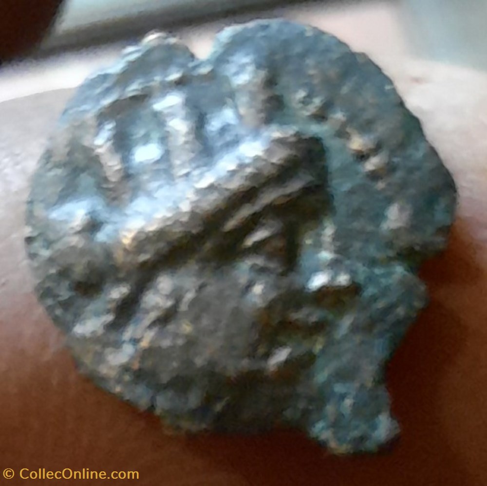 A definir ?, besoin aide monnaies antiques a definir besoin aide