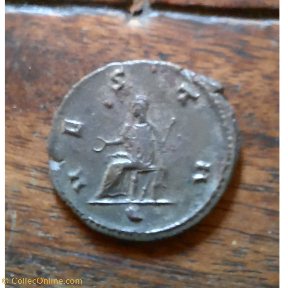 Salonine A /Buste diademe a d R/Vesta assise a g +258+259 D20.6 P3.05g C 143 RIC 32 monnaie antique av jc ap romaine republicaine imperiale salonine a buste diademe a d r vesta assise a g 258 259 d20 6 p3 05g c 143 ric 32