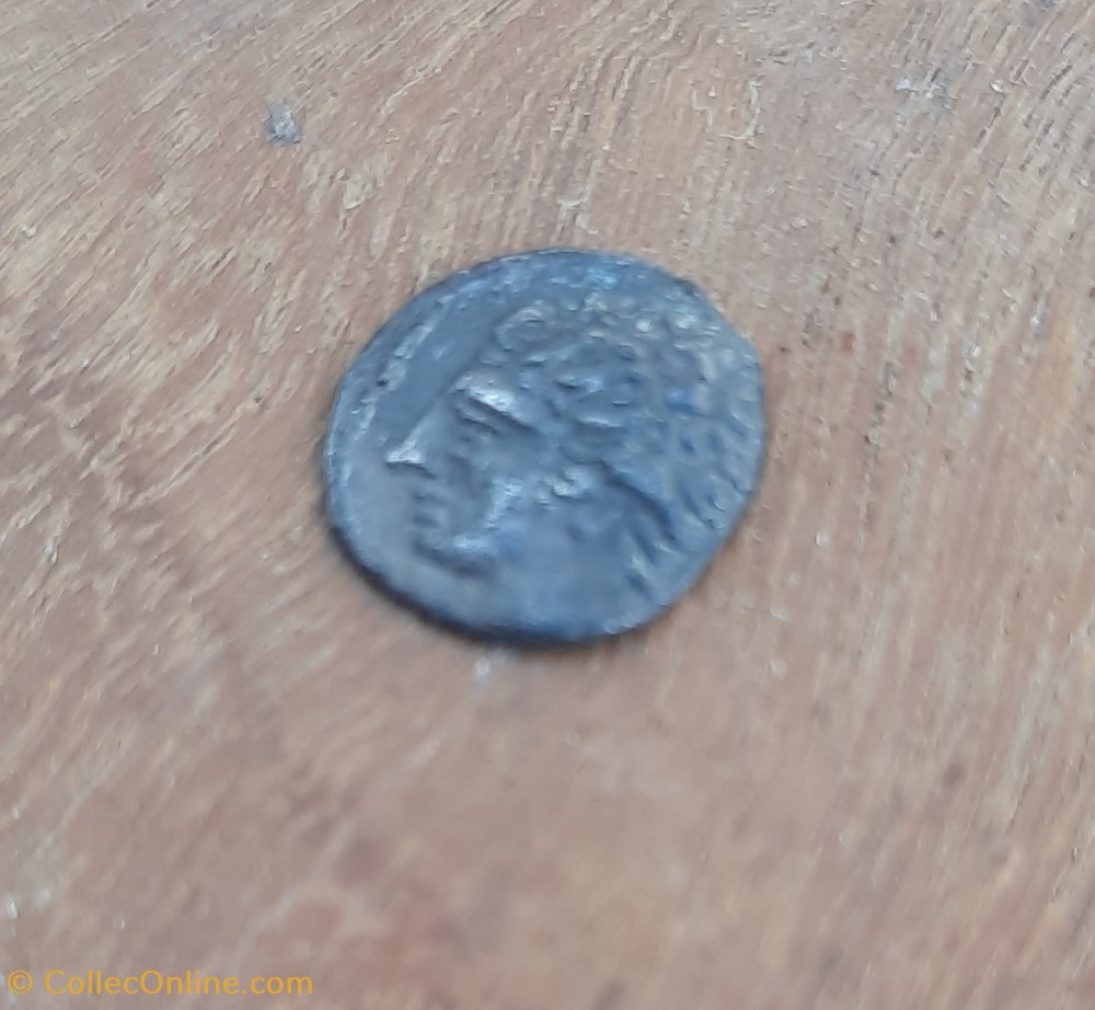 Nimes Obole Type Volc Arecomique A/Tete a g(NA)?R/ Roue MA -75-25 D9.7 P 0.43 Feugere OBV-6 monnaie antique av jc ap nimes obole type volc arecomique a tete a g na r roue ma 75 25 d9 7 p 0 43 feugere obv 6