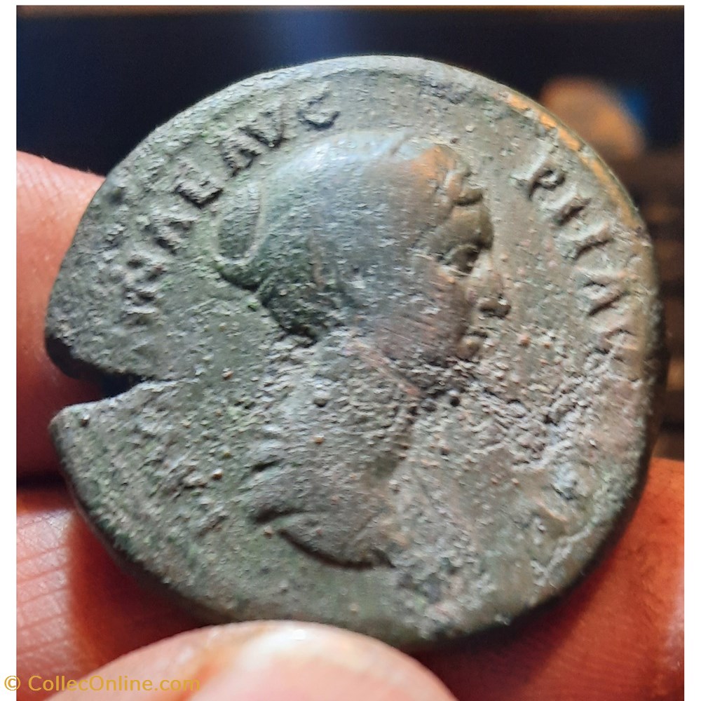 Faustine 1 A/Tete diademee a d R / Venvs debout a g +148+159 D32.2 P23.93g C237 RIC 1386bRCV4718 monnaies antiquite av jc ap romaines republicaines imperiales faustine 1 a tete diademee a d r venvs debout a g 148 159 d32 2 p23 93g c237 ric 1386brcv4718