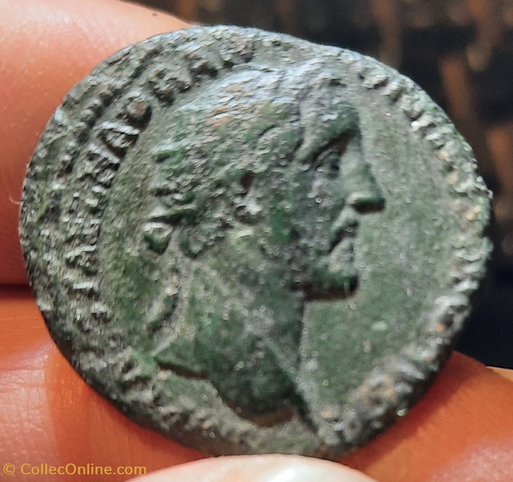 Antonin le Pieux A /Tete radiee a d R /Antonin assis a g ,victoire le couronnant D26.8 P10.83g REF ? monnaies antiquite av jc ap romaines republicaines imperiales antonin le pieux a tete radiee a d r antonin assis a g victoire le couronnant d26 8 p10 83g ref