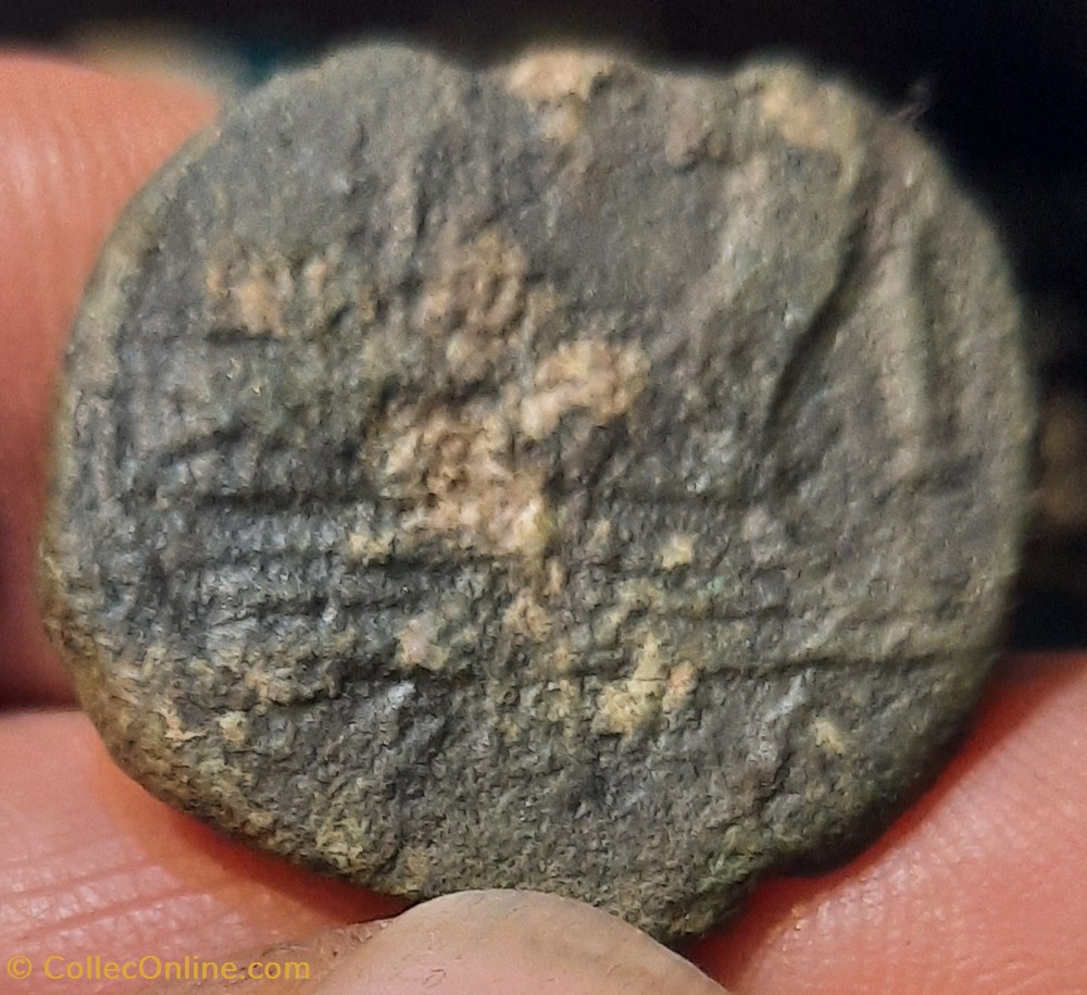 Republique Romaine A/Janus R/Proue de navire a D28 P12.81 g REFERENCE INCERTAINE ? monnaies antiquite jc ap romaines republicaines imperiales republique romaine a janus r proue de navire a d28 p12 81 g reference incertaine