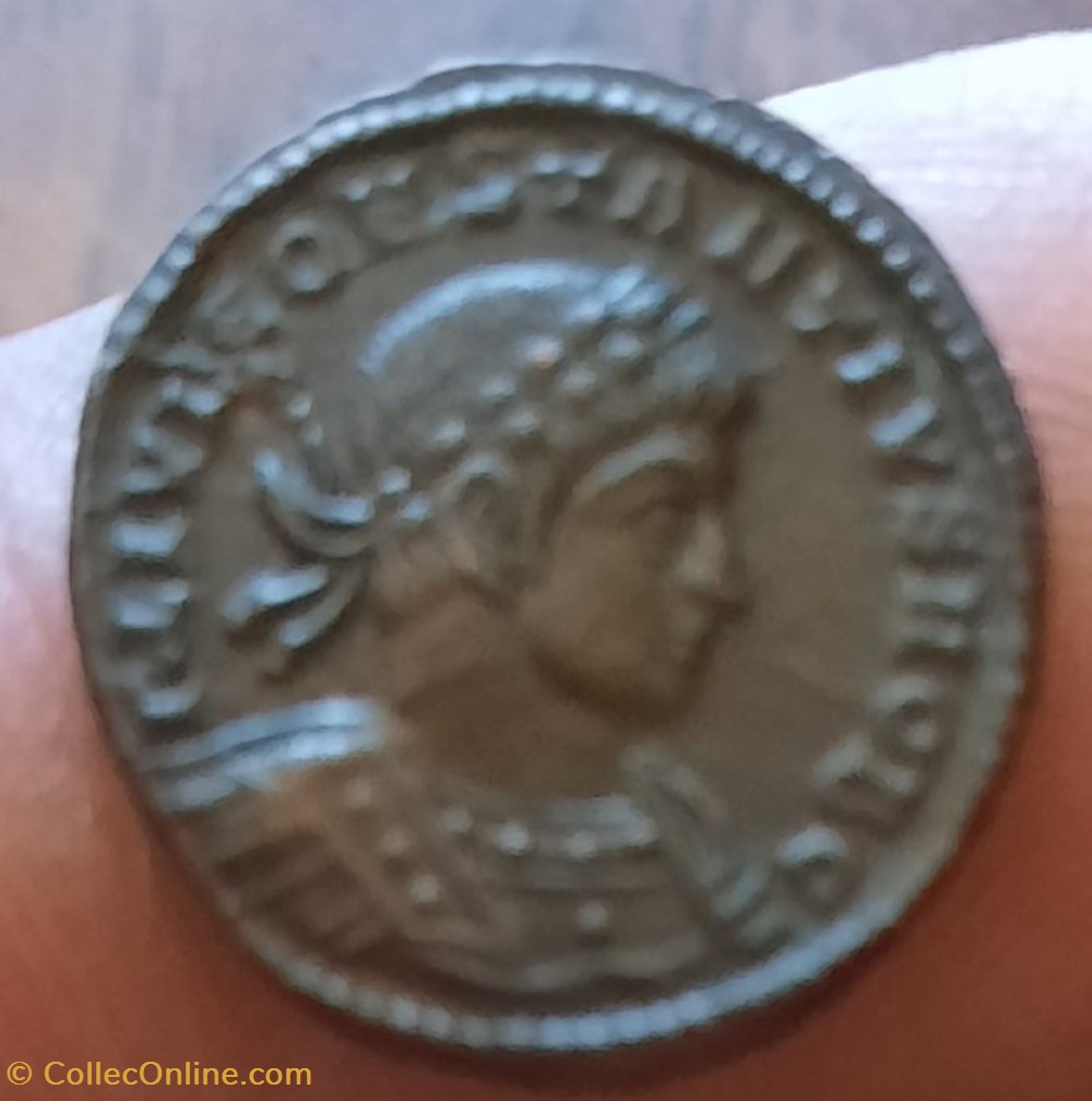 Rome Constance 2 monnaies antiques rome constance 2
