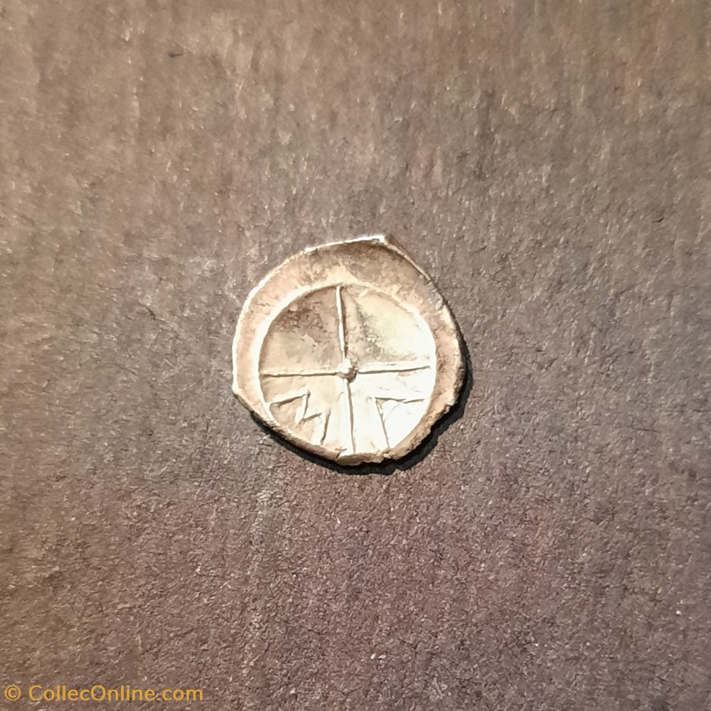 Marseille Obole A/Tete Apollon a g R /Roue MA.-350-150 D10.8 P 0.68 Feugere OBM 8-b 3 monnaie antique av jc gauloise marseille obole a tete apollon a g r roue ma 350 150 d10 8 p 0 68 feugere obm 8 b