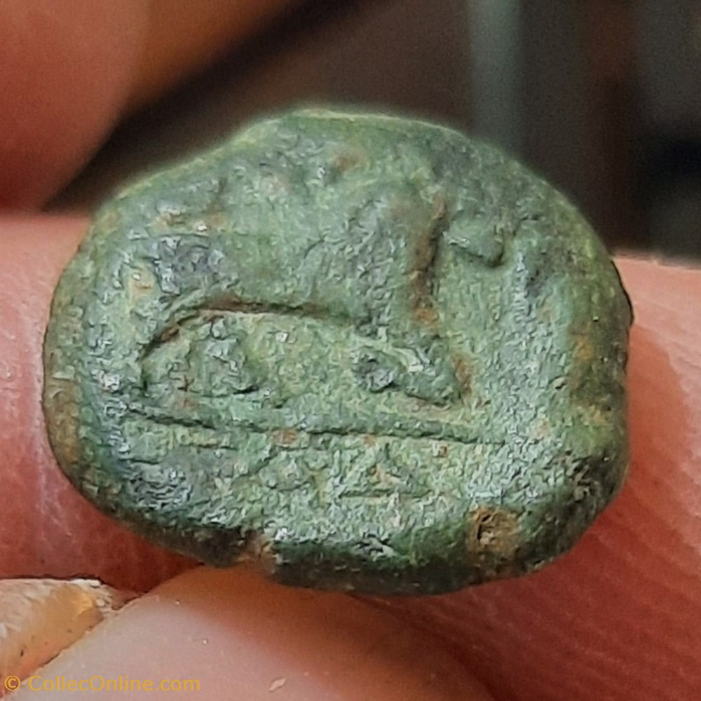 Peri Massaliete A/Tete Apollon a d R/Cheval ou Taureau a d D14.4 P2.40g Ref inconnue 2 monnaies antiquite av jc gauloises peri massaliete a tete apollon a d r cheval ou taureau a d d14 4 p2 40g ref inconnue