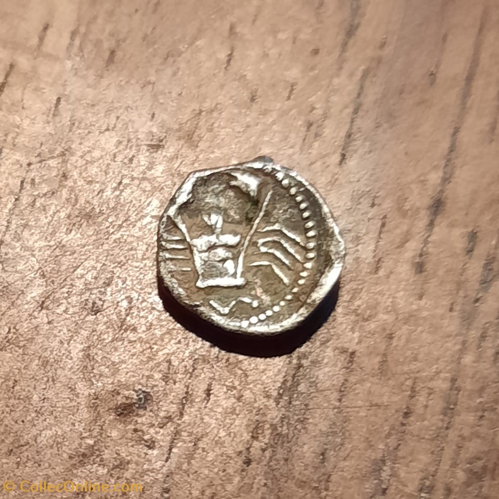 Marseille Obole A/ Tete Apollon crobylos a g R/ Crabe M -470-450 Feugere OBM 1-c monnaie antique av jc gauloise marseille obole a tete apollon crobylos a g r crabe m 470 450 feugere obm 1 c