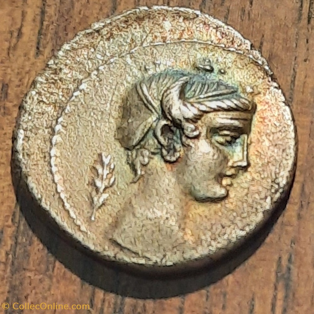 Plaetoria A/Buste de la destinee a d R/ Vase a sacrifice et torche -69 D18.7 P 3.50g RCV343 monnaie antique av jc ap romaine republicaine imperiale plaetoria a buste de la destinee a d r vase a sacrifice et torche 69 d18 7 p 3 50g rcv343