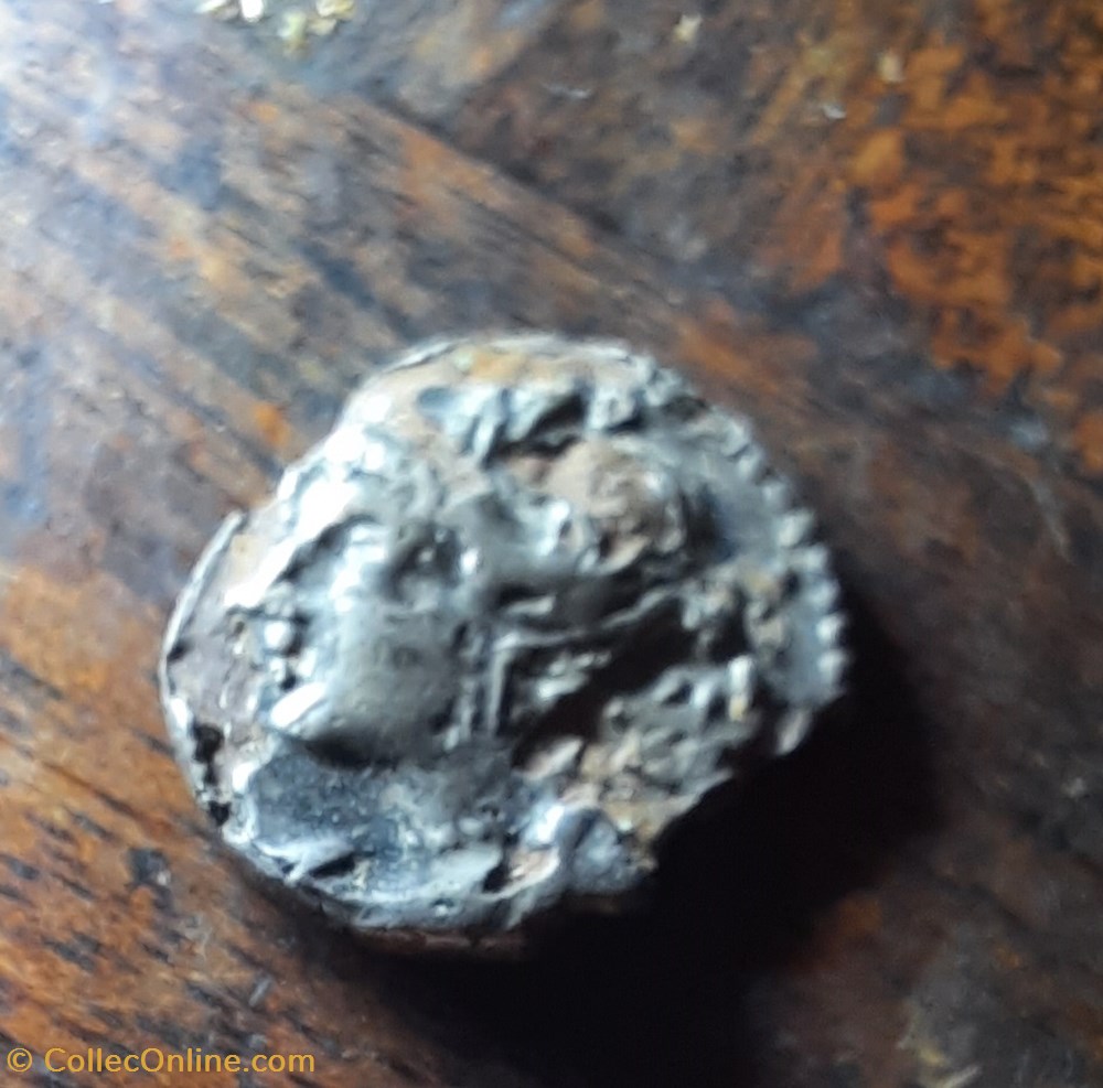 Marseille A/Tete d Artemis a g R /Lion bondissant a g -125-90 D15.5 P1.78g Feugere DRM 45-3 monnaie antique av jc ap gauloise marseille a tete d artemis a g r lion bondissant a g 125 90 d15 5 p1 78g feugere drm 45 3