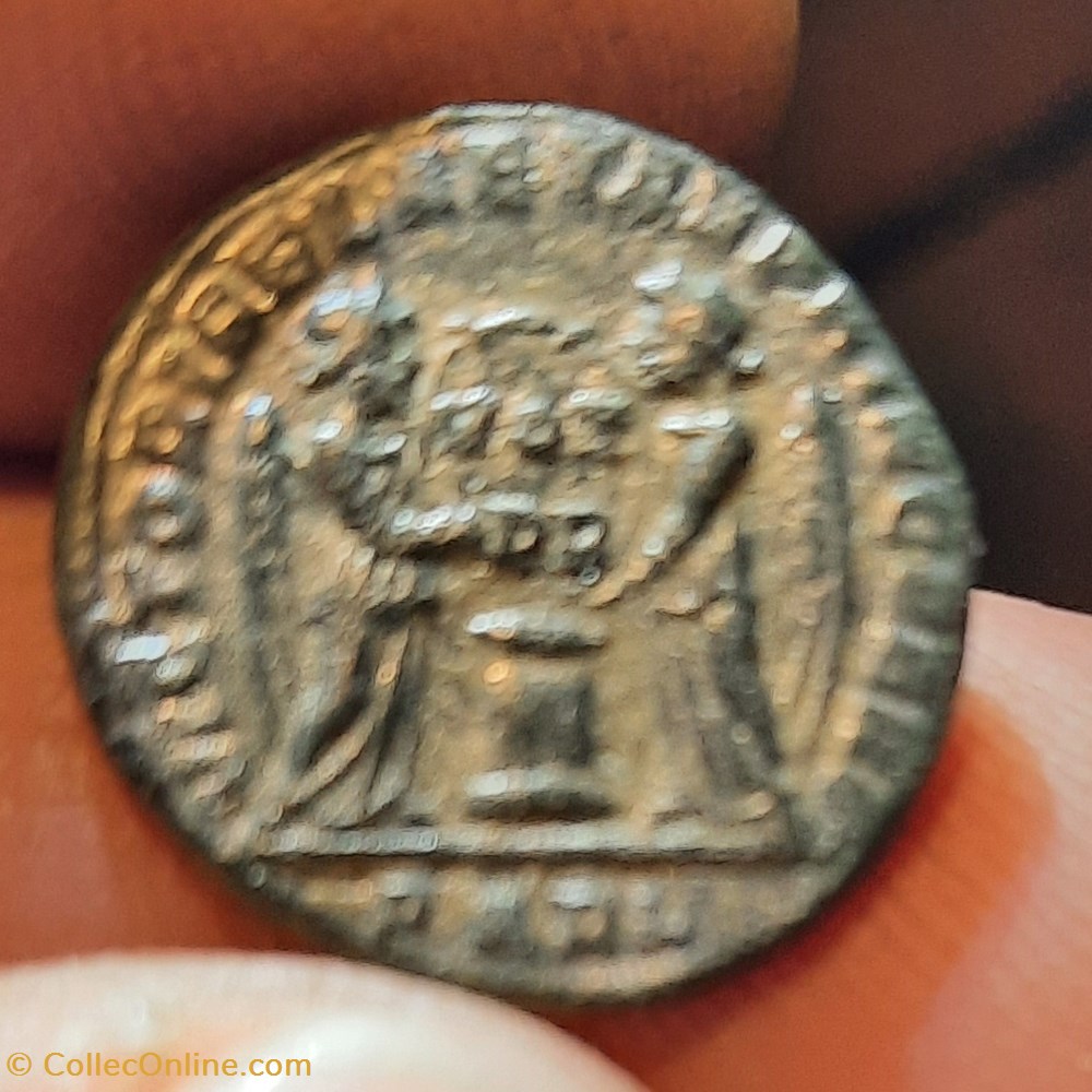 Constantin 1 A/Tete casquee a d R /Deux victoires +318+319 D16.6 P 2.84g C640 RIC 190 RCV 16299 monnaies antiquite av jc ap romaines republicaines imperiales constantin 1 a tete casquee a d r deux victoires 318 319 d16 6 p 2 84g c640 ric 190 rcv 16299