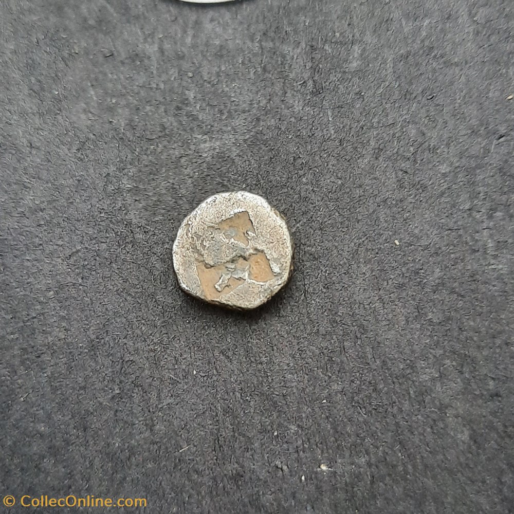 Marseille Hemi Obole A/ Tete Athena a g R/ Carre creux -475-460 D9 P0.84 Feugere OBB-1 3 monnaie antique av jc ap gauloise marseille hemi obole a tete athena a g r carre creux 475 460 d9 p0 84 feugere obb 1