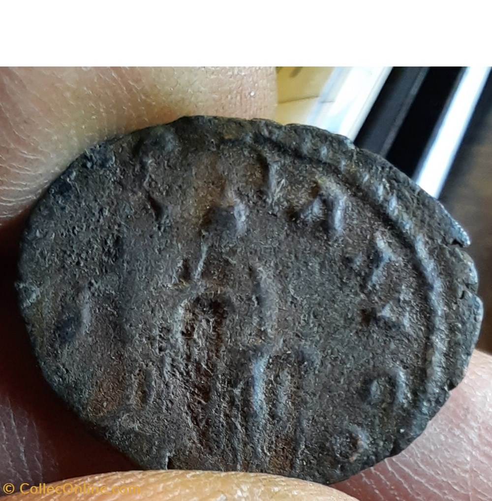 monnaies antiques tetricus erreur de frappe deux visages differents besoin aide