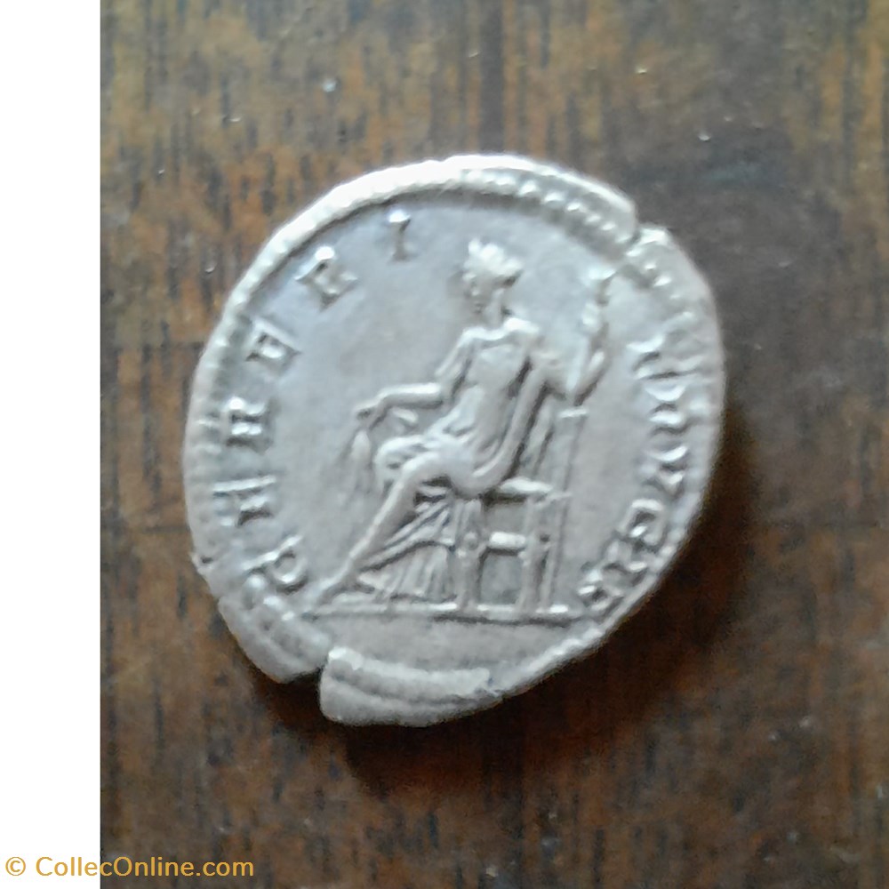Julia Domna A/ Buste drape a d R/Ceres assise a g D 19.5 P3.59g RCV 6576 C 14 RIC 546 monnaie antique av jc romaine republicaine imperiale julia domna a buste drape a d r ceres assise a g d 19 5 p3 59g rcv 6576 c 14 ric 546