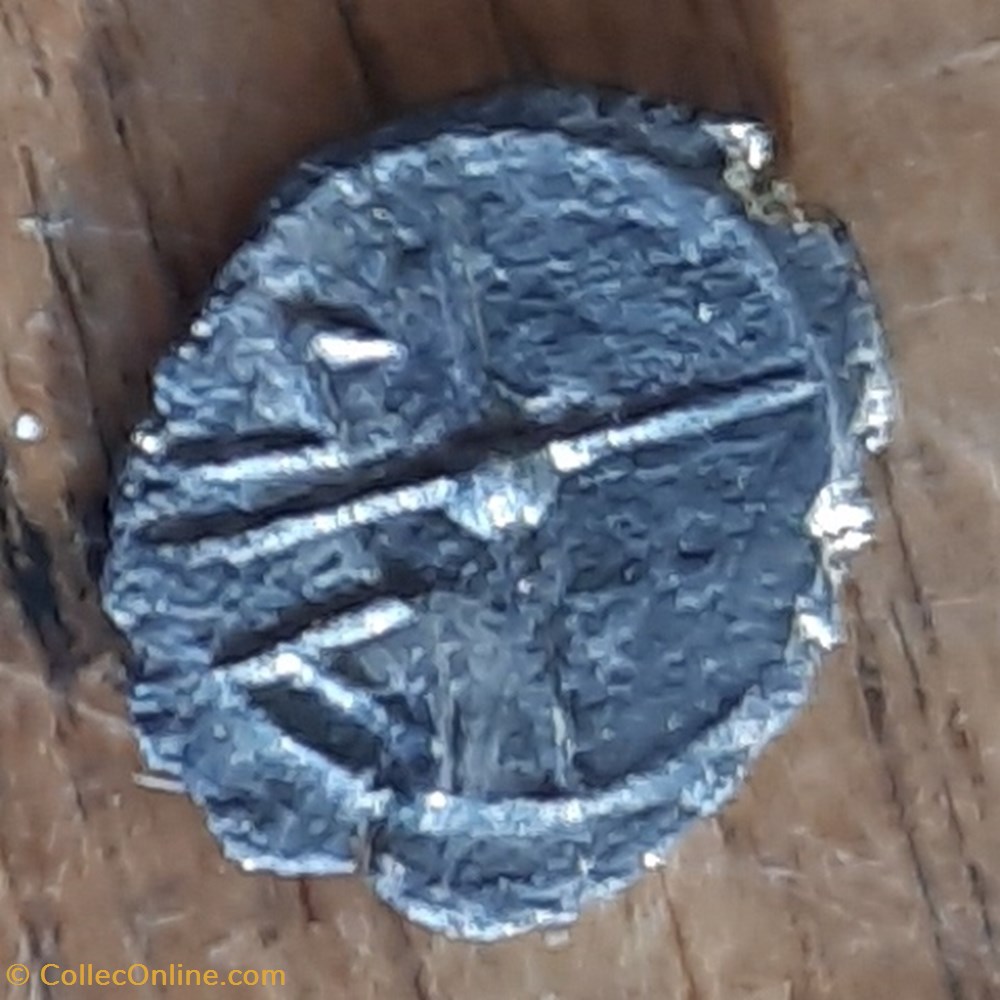 Marseille obole A /Tete Apollon a d R/Roue avec rayons -350-220 D10 P 0.70g MHM 10 monnaie antique jc gauloise marseille obole a tete apollon a d r roue avec rayons 350 220 d10 p 0 70g mhm 10