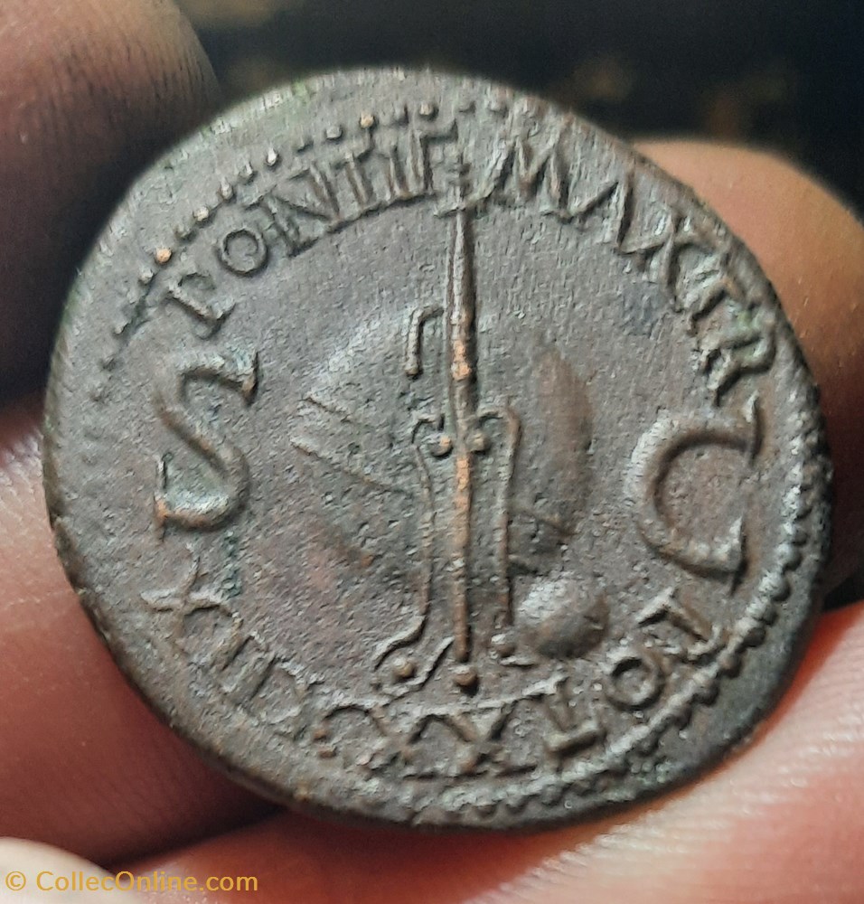 Tibere A/Tete nue a d R/Gouvernail sur globe D 27 P12.32g C14 RIC64 monnaies antiquite av jc ap romaines republicaines imperiales tibere a tete nue a d r gouvernail sur globe d 27 p12 32g c14 ric64