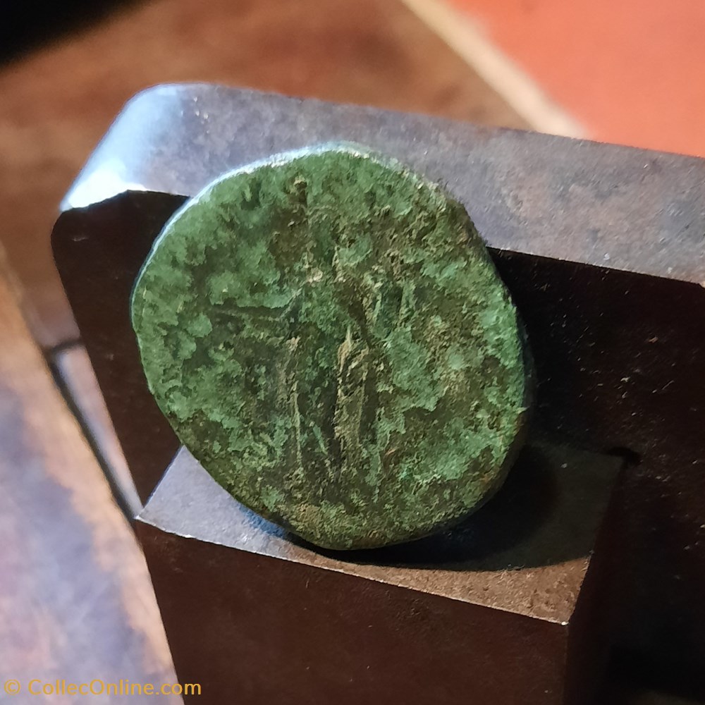 Pertinax A/Tete a d R/Equite a g AEQVIT AVG TRP COS II SC 193 D31 P23.48 RCV 6049 monnaie antique jc ap romaine republicaine imperiale pertinax a tete a d r equite a g aeqvit avg trp cos ii sc 193 d31 p23 48 rcv 6049