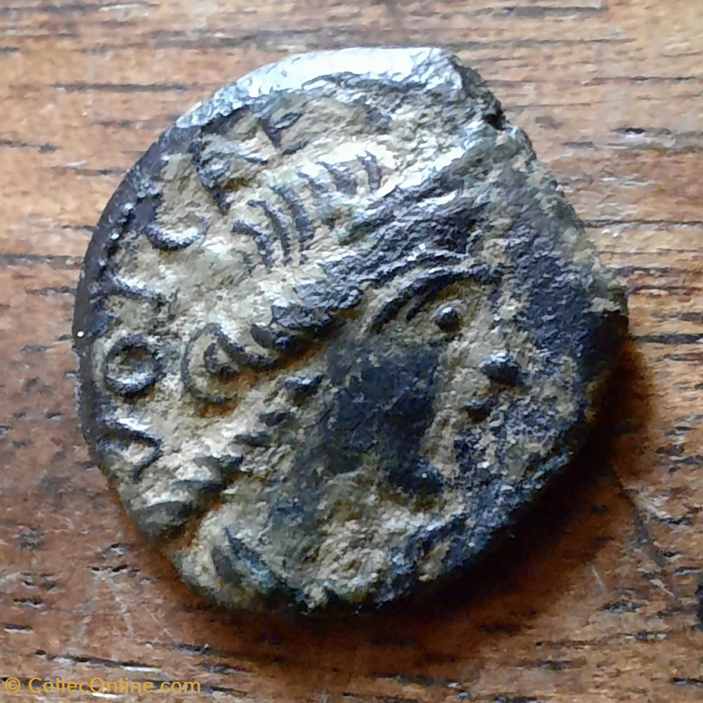 Nimes PB A/Tete feminine a d R/Personnage debout a g ,palme -60-40D14 P1.38 Feugere VLC 2677 monnaie antique av jc ap gauloise nimes pb a tete feminine a d r personnage debout a g palme 60 40d14 p1 38 feugere vlc 2677