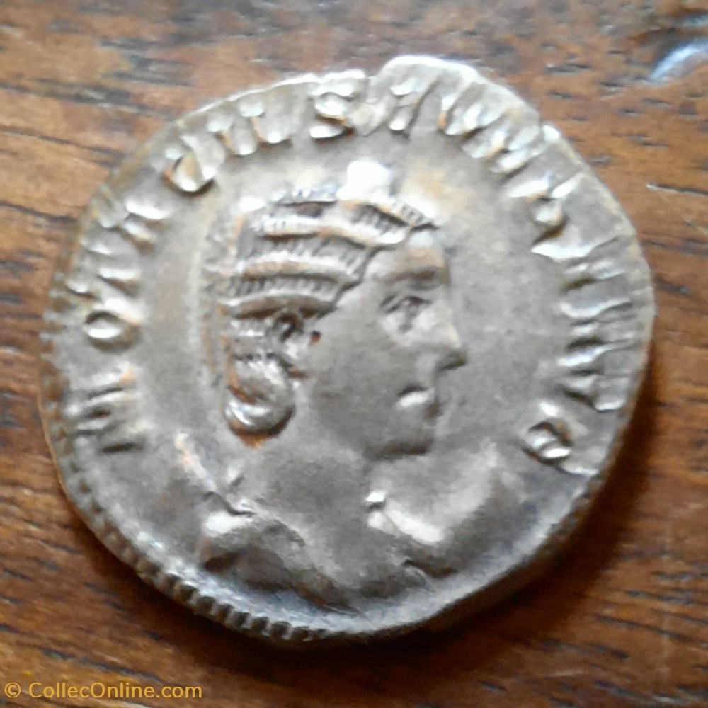 Octacilia Severa A/Buste a d R/Junon debout a g D22.2 P4.15g RCV 9152 C 20 RIC 127 s monnaie antique av jc ap romaine republicaine imperiale octacilia severa a buste a d r junon debout a g d22 2 p4 15g rcv 9152 c 20 ric 127 s
