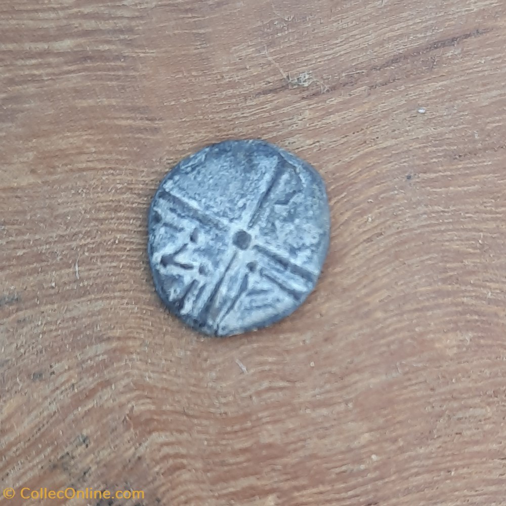 Nimes Obole Volque Arecomique A/ Tete a d N.R/Roue MA -75-25 D10.7 P0.38 Feugere OBV-2A monnaie antique av jc ap nimes obole volque arecomique a tete a d n r roue ma 75 25 d10 7 p0 38 feugere obv 2a