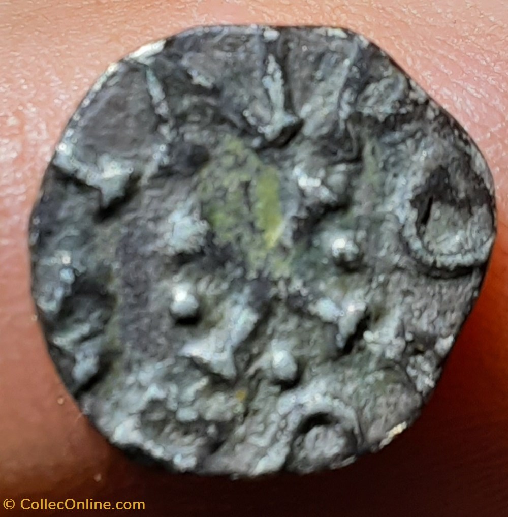 Merovingien A/Tete stylisee a d R/Croix cantonnee de 4 points +675+750 D11.6g P0.85g BD4642/4644 monnaies france merovingiennes merovingien a tete stylisee a d r croix cantonnee de 4 points 675 750 d11 6g p0 85g bd4642 4644