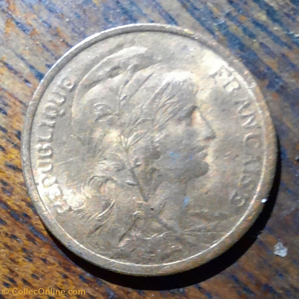 3° Republique A / Buste de la republique R / Branches Olivier D 15.1 P0.98g F 105/14 monnaie france moderne 3 republique a buste de la republique r branches olivier d 15 1 p0 98g f 105 14