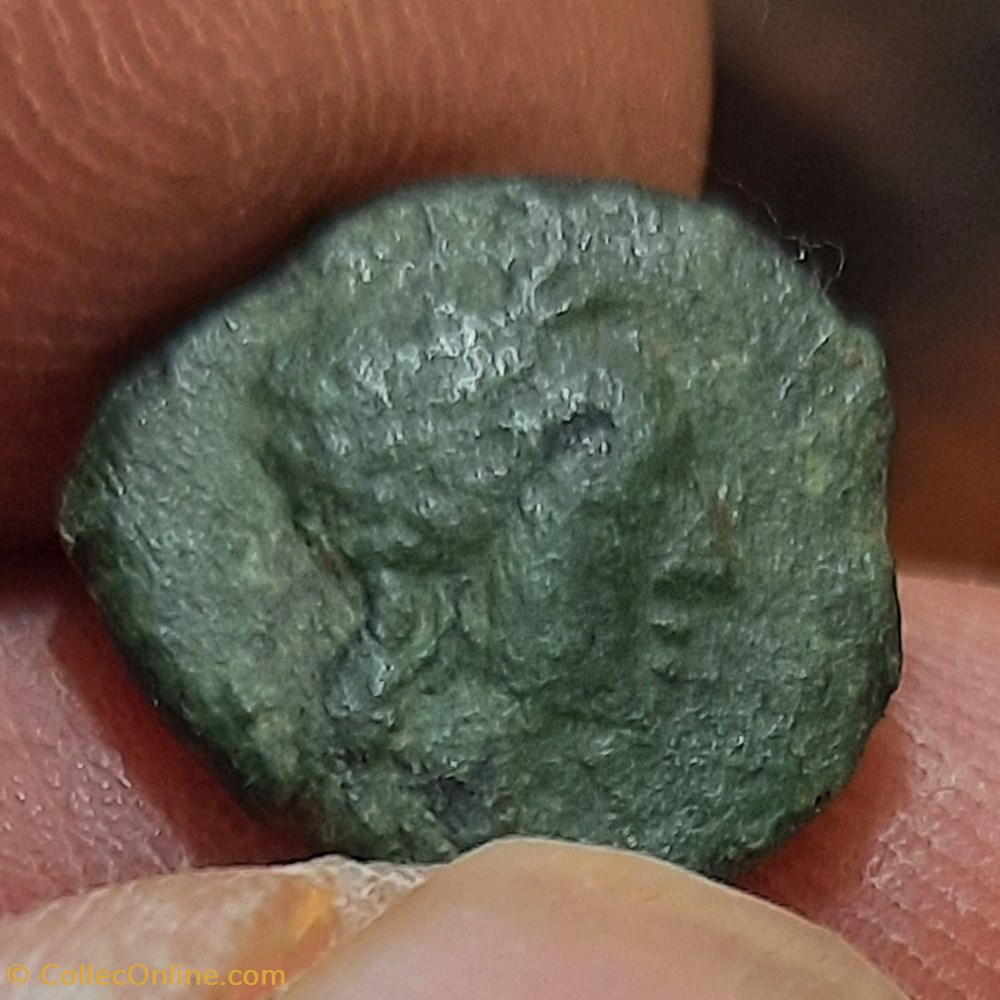 Peri Massaliete A/Tete Apollon a d R/Cheval ou Taureau a d D14.4 P2.40g Ref inconnue 4 monnaies antiquite av jc gauloises peri massaliete a tete apollon a d r cheval ou taureau a d d14 4 p2 40g ref inconnue
