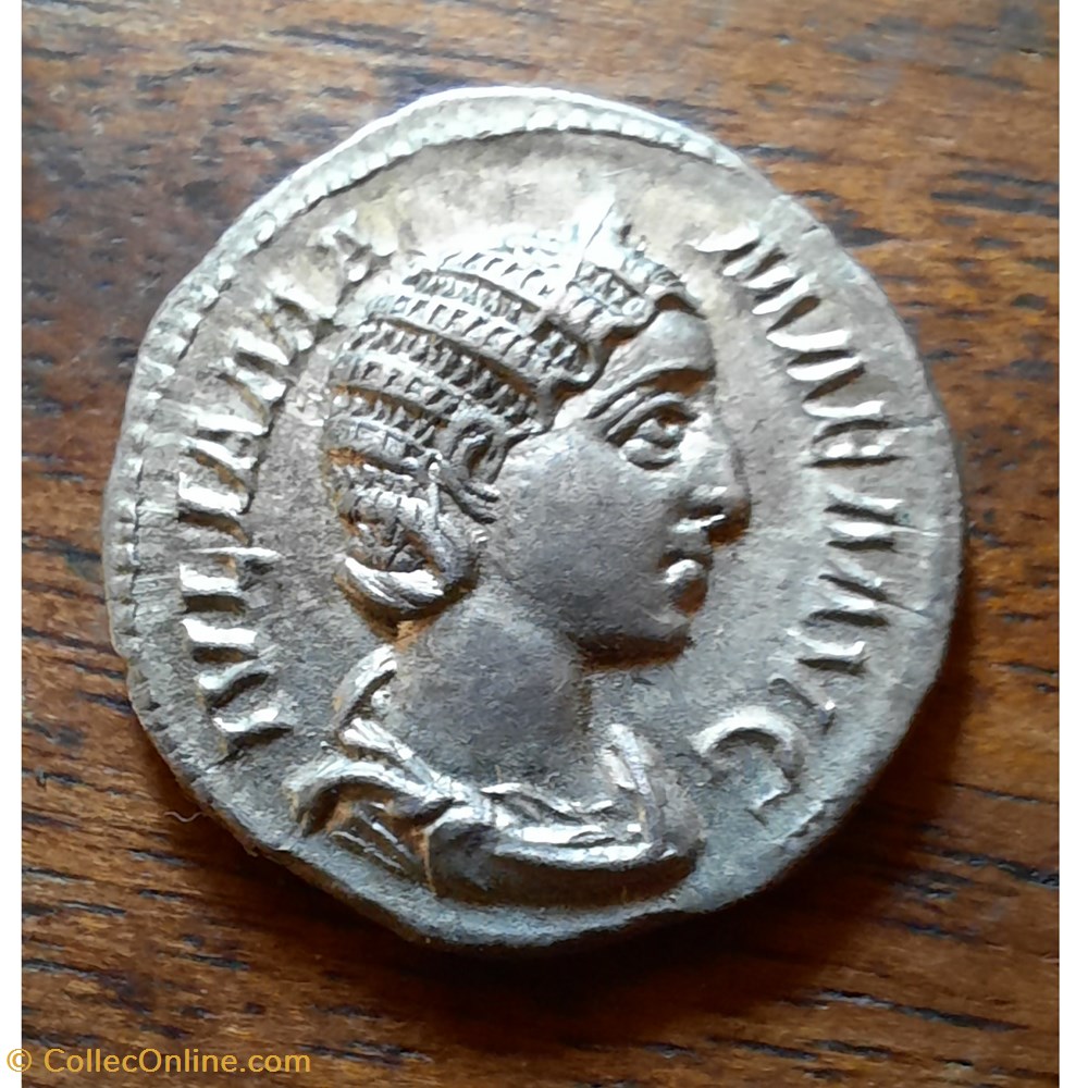 Julia Mamaee A/Buste a d R/Venus debout a d D19.7 P3.55 g RCV 8214 RIC 351 C 60 monnaie antique av jc ap romaine republicaine imperiale julia mamaee a buste a d r venus debout a d d19 7 p3 55 g rcv 8214 ric 351 c 60