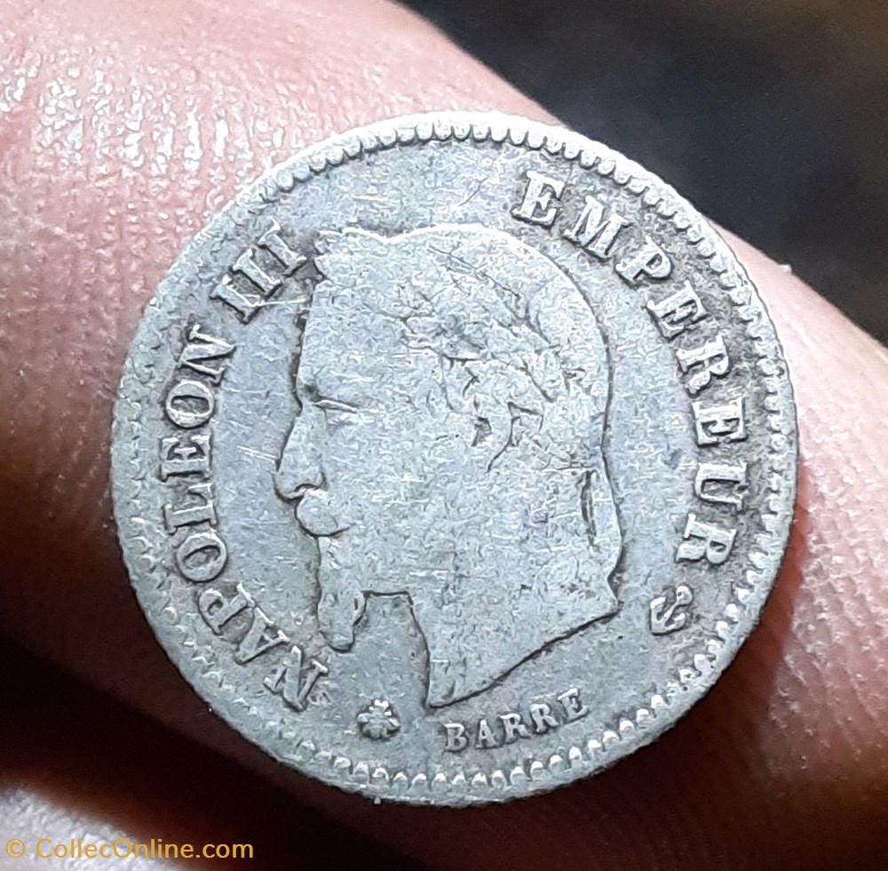Napoleon 3 A /Tete lauree a g R/Couronne imperiale D16 P 0.98g F 150/1 monnaies france modernes napoleon 3 a tete lauree a g r couronne imperiale d16 p 0 98g f 150 1