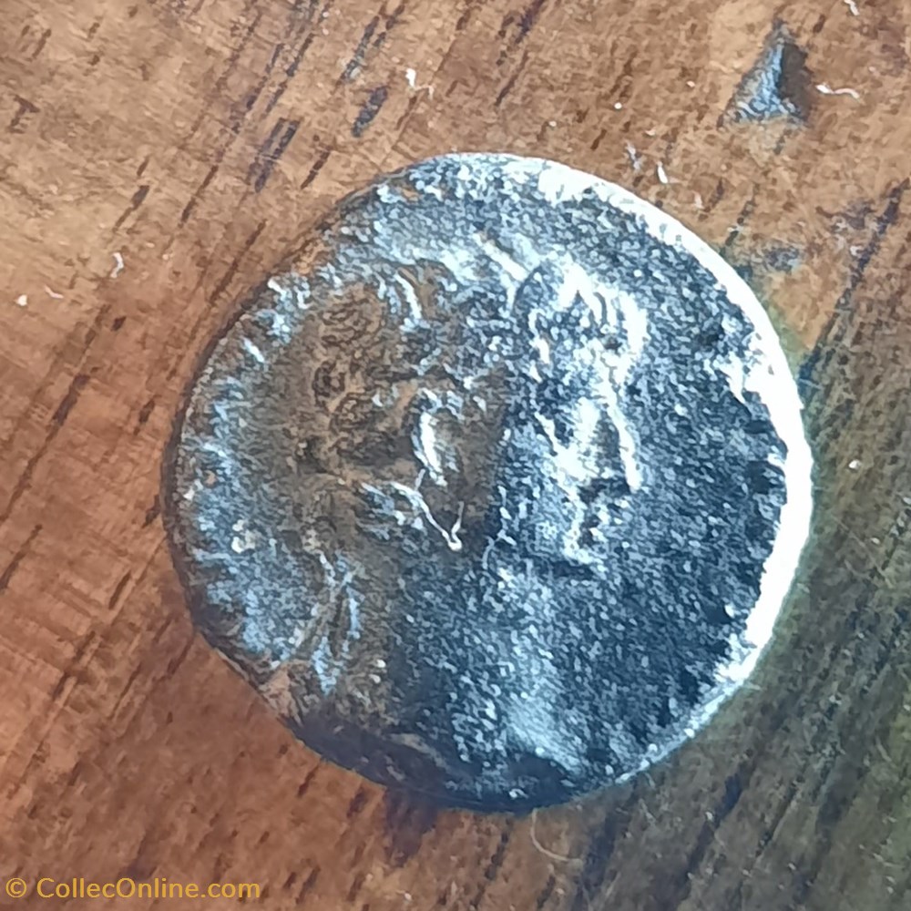 Tibere A/Tete a d R/Autel de Lyon +14+15 D 17.1 P 3.56g RCV 1773 C 39 RIC 32 monnaie antique av jc ap romaine republicaine imperiale tibere a tete a d r autel de lyon 14 15 d 17 1 p 3 56g rcv 1773 c 39 ric 32