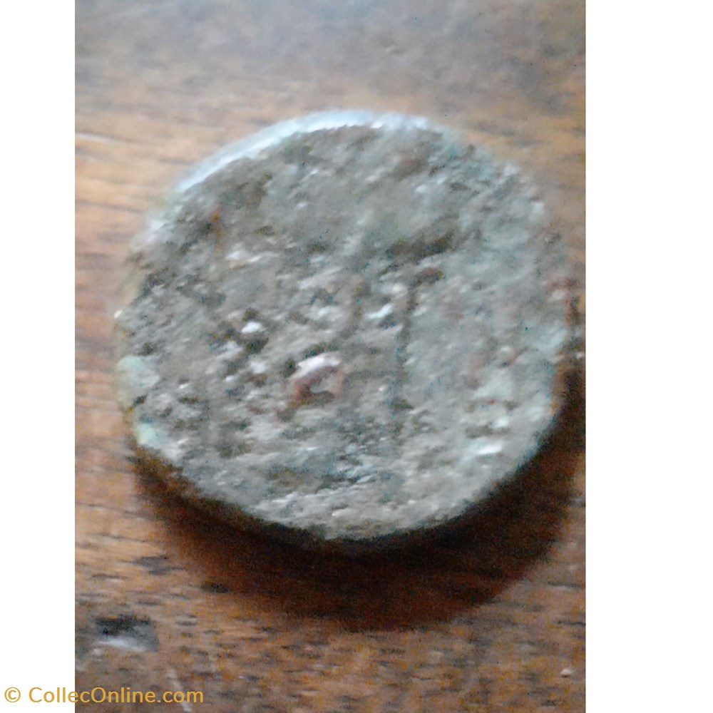 Longostalete A/Tete virile a d R/Trepied votif -150-75 D24.8 P9.82 Feugere IBL 2369 monnaie antique av jc ap gauloise longostalete a tete virile a d r trepied votif 150 75 d24 8 p9 82 feugere ibl 2369