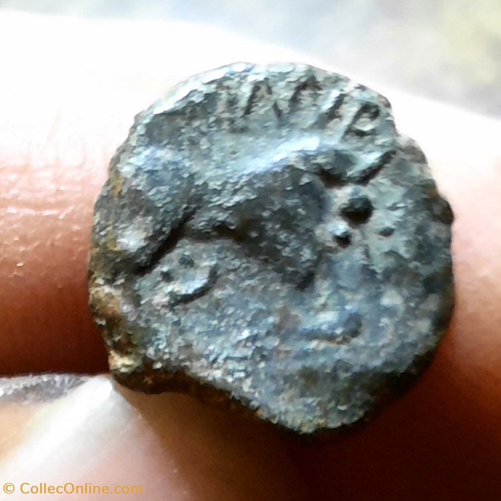 Samnagenses A / Tete lauree a d R/Taureau a d -125-75 D13.7 P1.23g Feugere SAM2258 BN2858 4 monnaies antiquite av jc ap celtes samnagenses a tete lauree a d r taureau a d 125 75 d13 7 p1 23g feugere sam2258 bn2858