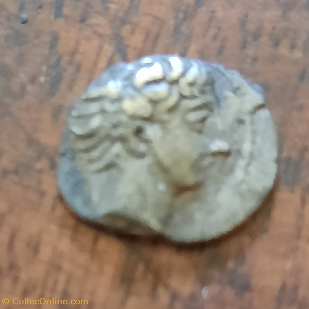 Marseille Obole MA A/ Tete Apollon a d R/Roue- 350-220 D8.7 P0.60g Feugere OBM 7a monnaie antique av jc gauloise marseille obole ma a tete apollon a d r roue 350 220 d8 7 p0 60g feugere obm 7a