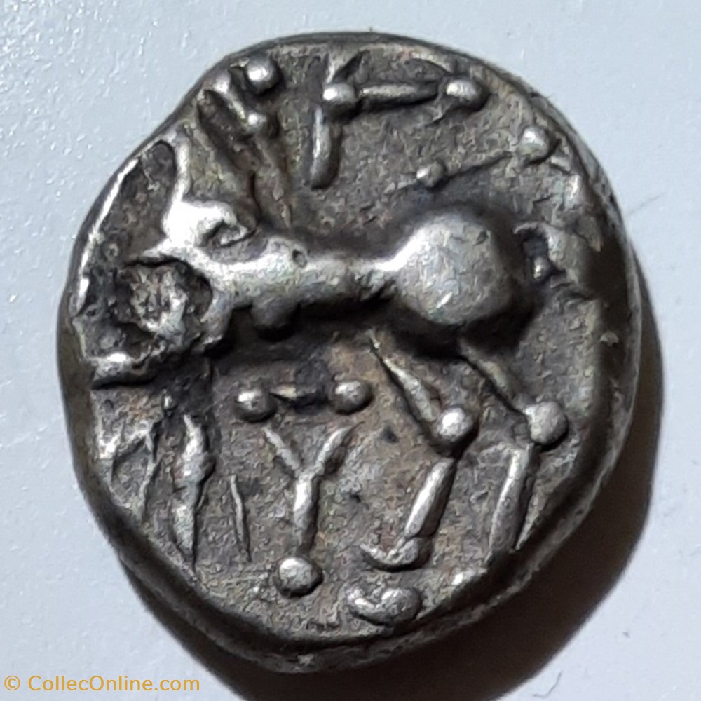 Lingons Denier A/ Tete casquee a g R/ Cheval a g -80-50 D 11.8 P 1.92g Latour 8291 monnaie antiquite av jc ap gauloise lingons denier a tete casquee a g r cheval a g 80 50 d 11 8 p 1 92g latour 8291
