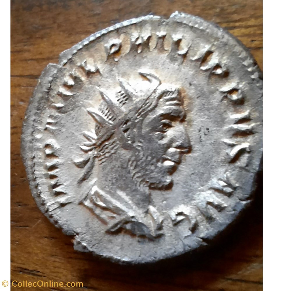 Philippe 1 l Arabe A/Buste radie a d R/Rome assise a g +247 D 21.8 P3.45 RCV8954 C 170 RIC45 monnaie antique av jc ap romaine republicaine imperiale philippe 1 l arabe a buste radie a d r rome assise a g 247 d 21 8 p3 45 rcv8954 c 170 ric45