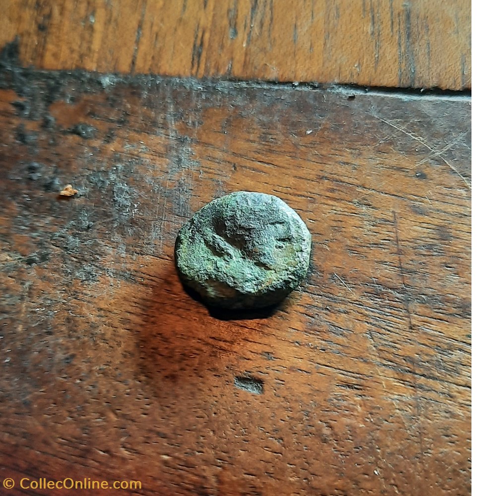 Petit bronze de Cabasse /Matavo monnaies antiques celtes petit bronze de cabasse matavo
