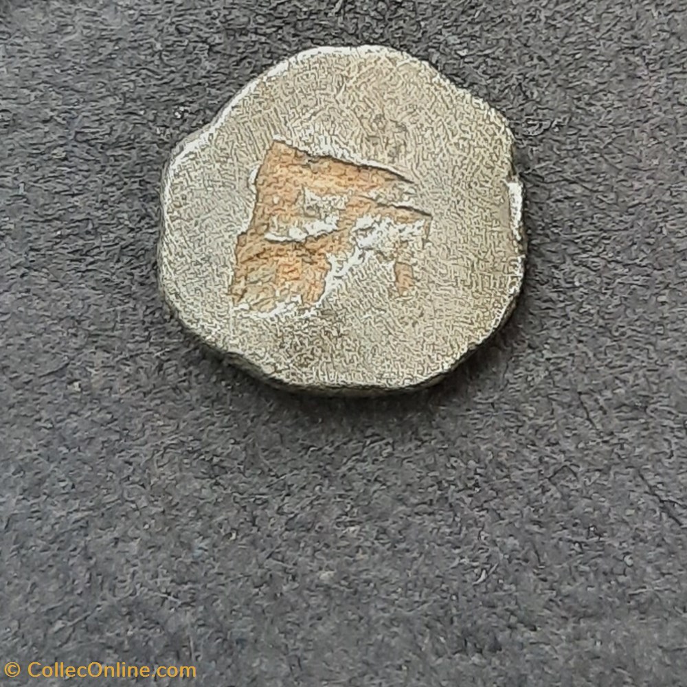 Marseille Obole A/Tete Apollon ag au Crobilos / Carre creux -450-410 D10.2 P0.85 BN 504 3 monnaie antique av jc gauloise marseille obole a tete apollon ag au crobilos carre creux 450 410 d10 2 p0 85 bn 504