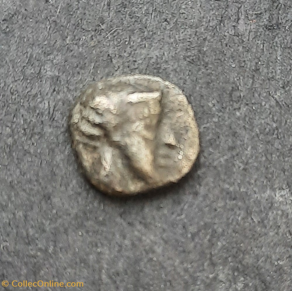 monnaie antique av jc ap gauloise marseille obole a tete a d du lacydon r roue entretoisee 440 d0 87 p0 88 maurel 231
