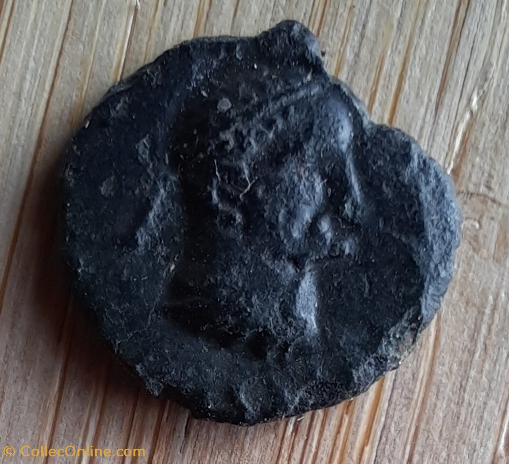 Trajan A/Tete lauree a d R /Sanglier a d D14.1 P1.09 RIC702 C 341 RCV 3248 monnaie antiquite av jc ap romaine republicaine imperiale trajan a tete lauree a d r sanglier a d d14 1 p1 09 ric702 c 341 rcv 3248