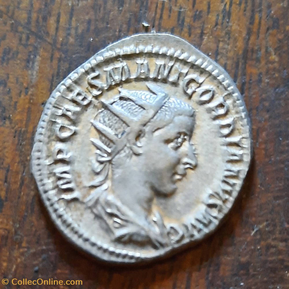 Gordien 3 A/Buste radie a d R/La Vertu debout a g +238 D22.1 P4.44 RCV8668 C381 RIC6 monnaie antique av jc ap romaine republicaine imperiale gordien 3 a buste radie a d r la vertu debout a g 238 d22 1 p4 44 rcv8668 c381 ric6