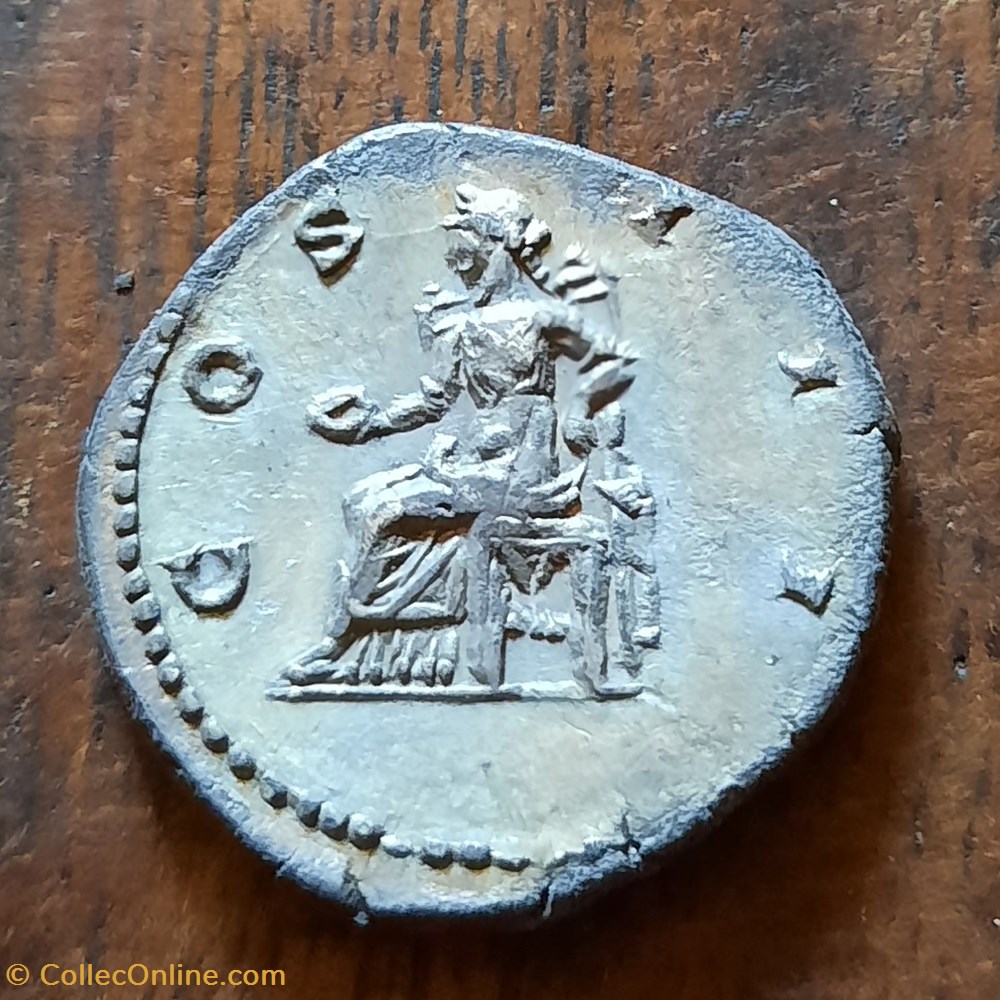 Hadrien A/Buste laure a d R/La Concorde assise a d +126 D18.6 P2.41 RCV3475 C328 RIC172 monnaie antique av jc ap romaine republicaine imperiale hadrien a buste laure a d r la concorde assise a d 126 d18 6 p2 41 rcv3475 c328 ric172